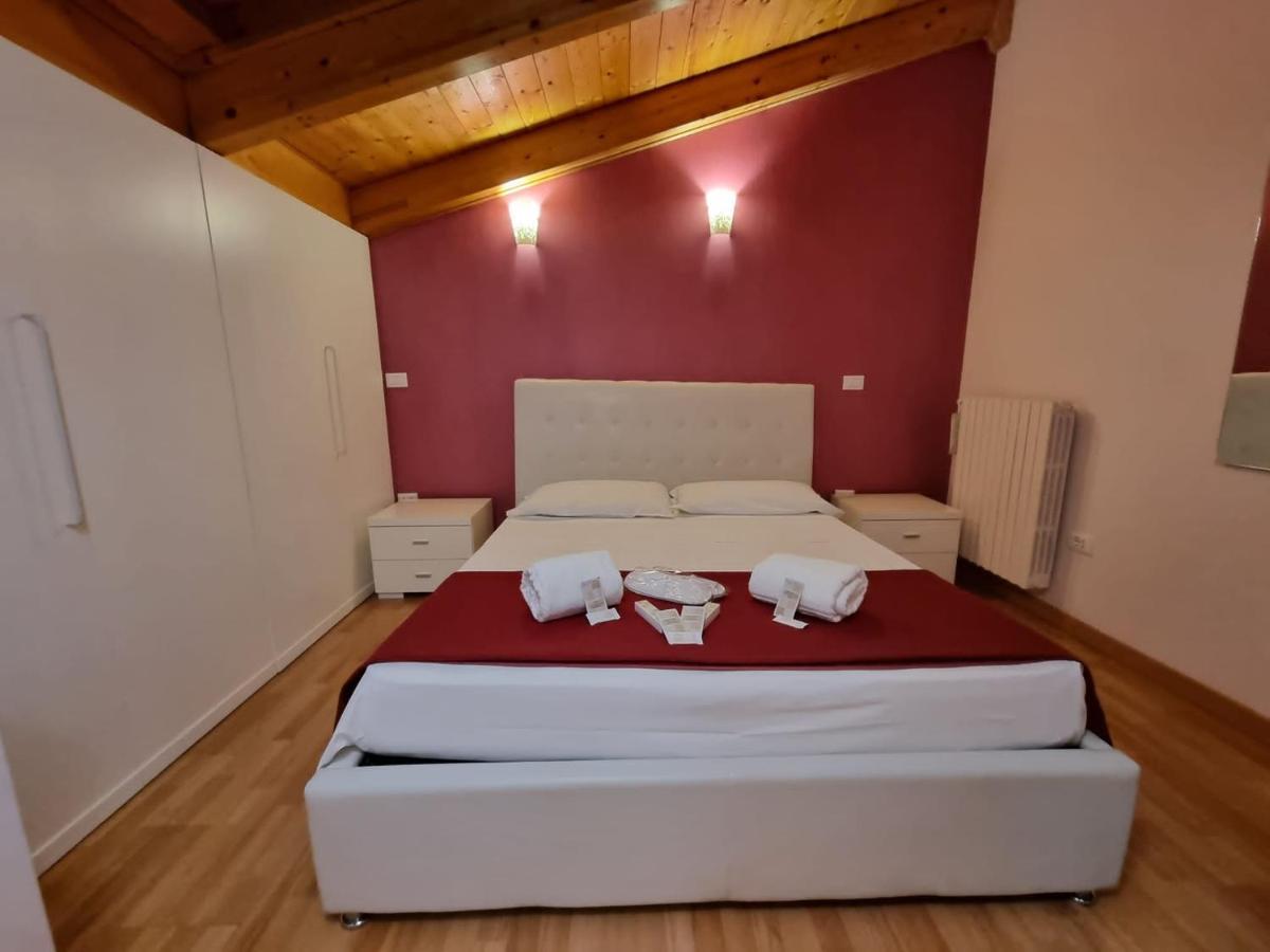 Apartments Amica Таранто Екстер'єр фото